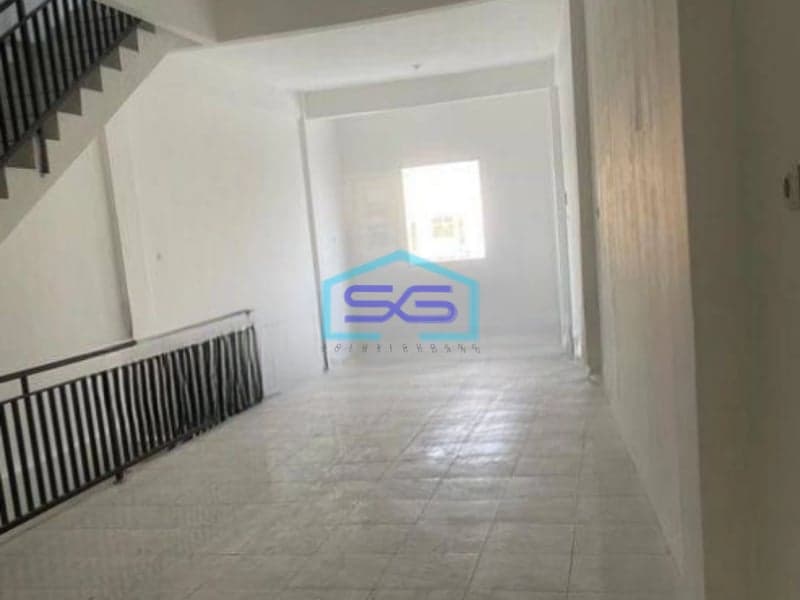 Disewakan Ruko Hadap Jalan Raya Siap Pakai di Cipondoh Tangerang Kota