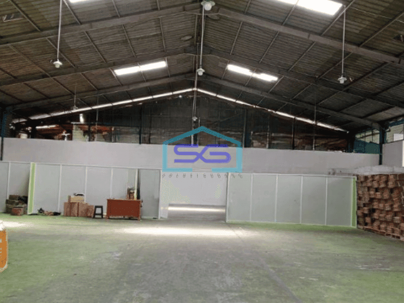 Dijual Cepat Gudang Siap Huni Luas Bangunan 3850 m² di Cilodong Depok