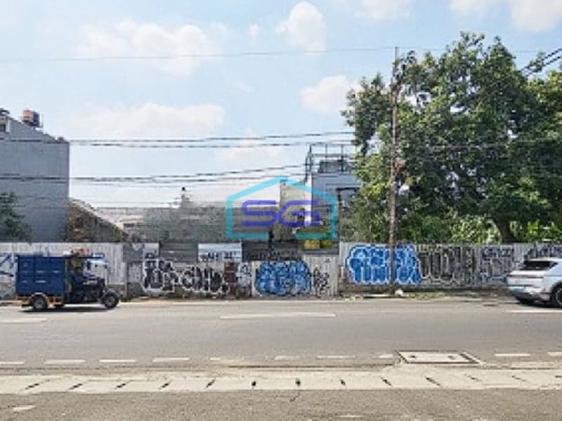 Disewakan Tanah di Jalan Raya Lokasi Strategis Cocok Untuk Usaha di Kemanggisan Jakarta Barat