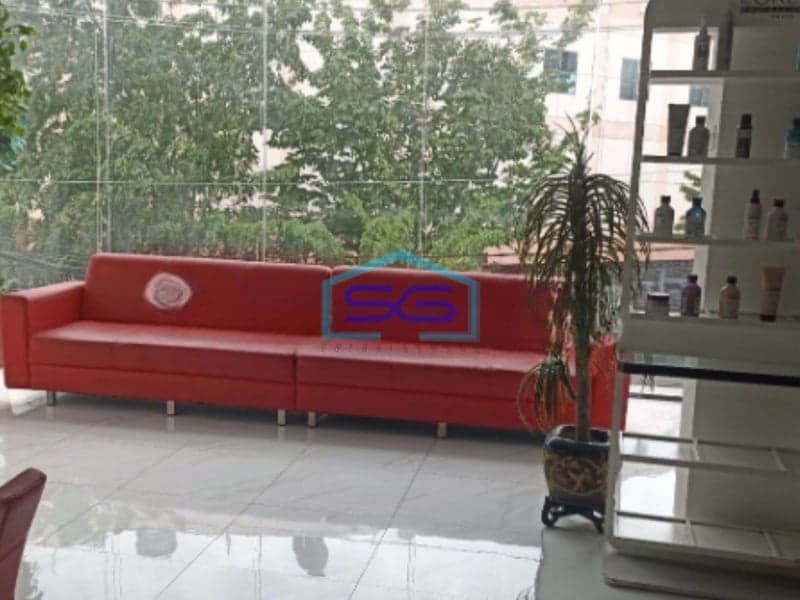 Disewakan Ruang Usaha Salon Beserta Peralatannya Di Semarang Tengah