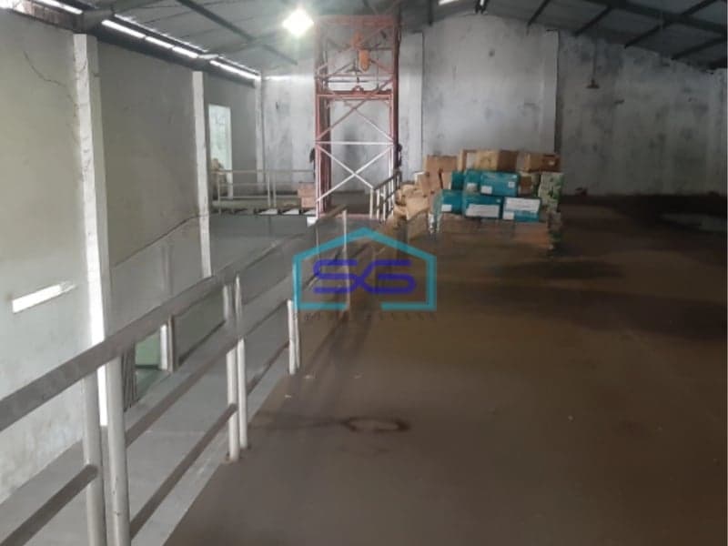 Disewakan Gudang Ada Lift Barang Luas Bangunan 2223 m² Lokasi Depok Sleman Yogyakarta