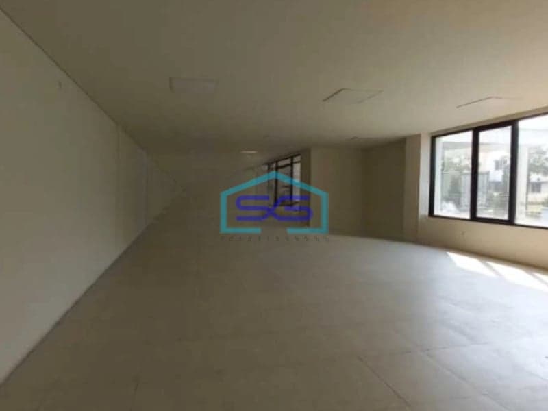 Dijual Gudang Luas Tanah 4300 m² Lokasi  Strategis di Bekasi