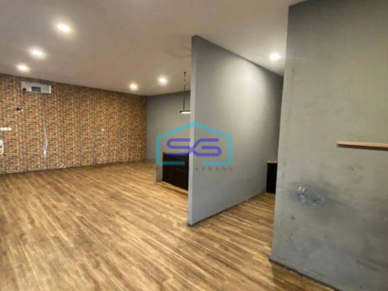 Disewakan Ruang Usaha di Area strategis Jakarta Barat LT 1024m2