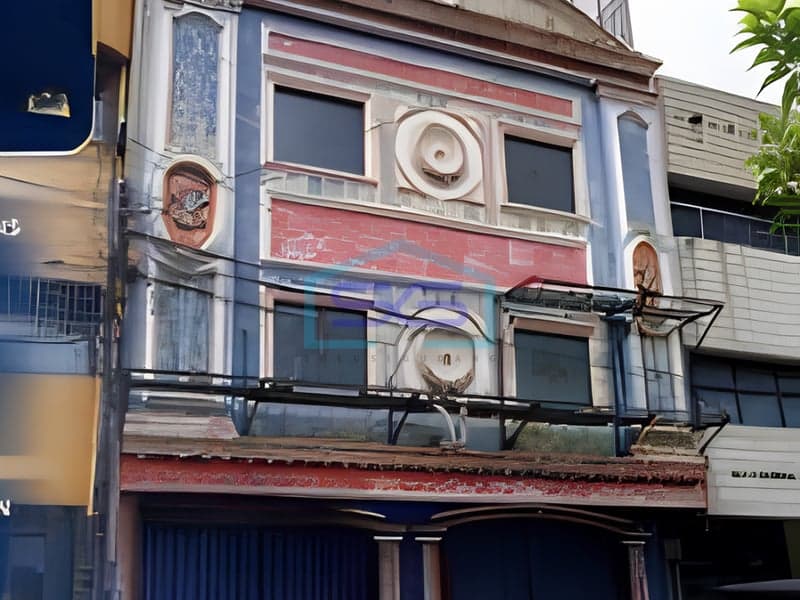 出售：雅加达市中心联排商铺，适合办公室和商业用途，占地面积165平方米