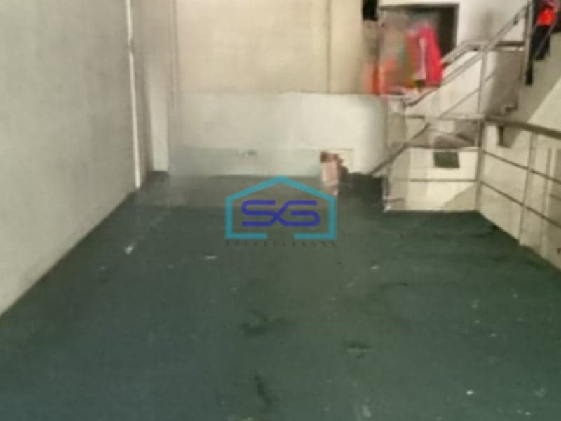 Dijual Ruko 3 Lantai Luas Bangunan  195 m²  Lokasi di Mangga Dua Jakarta Barat