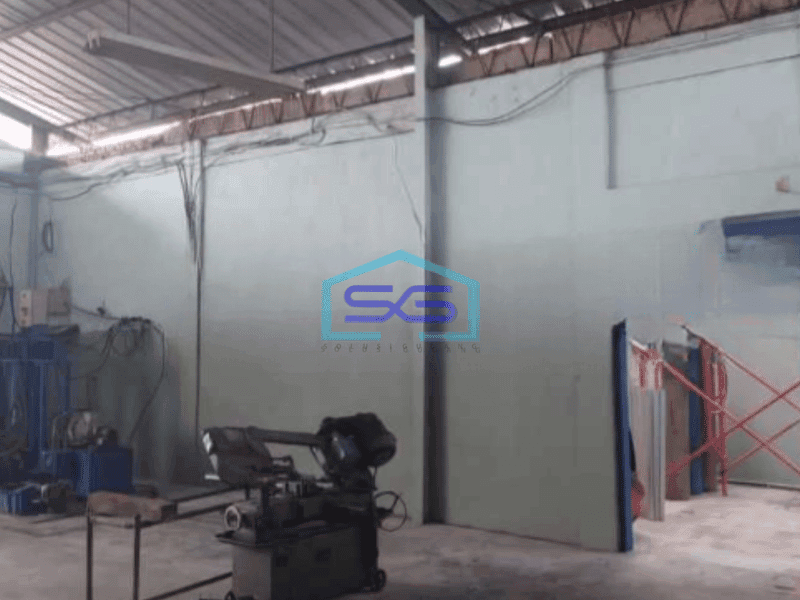 Dijual Gudang Luas Bangunan 280 m² Lokasi Sangat Strategis di Bekasi