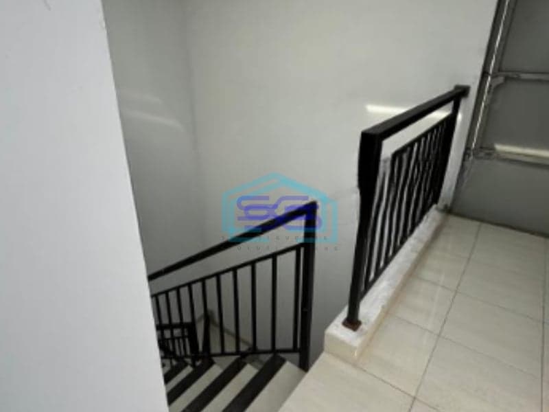 Disewakan Ruko 3 Lantai Luas Bangunan  220 m² Lokasi di Grogol Jakarta Barat