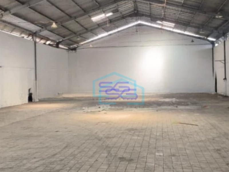 Disewakan Gudang Ada Kantor Luas Bangunan  800 m² Lokasi di Cipondoh Tangerang