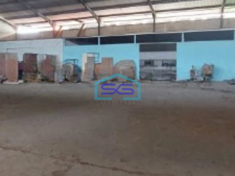 Disewakan Murah Pabrik Luas Bangunan 1500m2 Butuh Renovasi Akses Kontener 40 feet Kamal Jakarta Utara