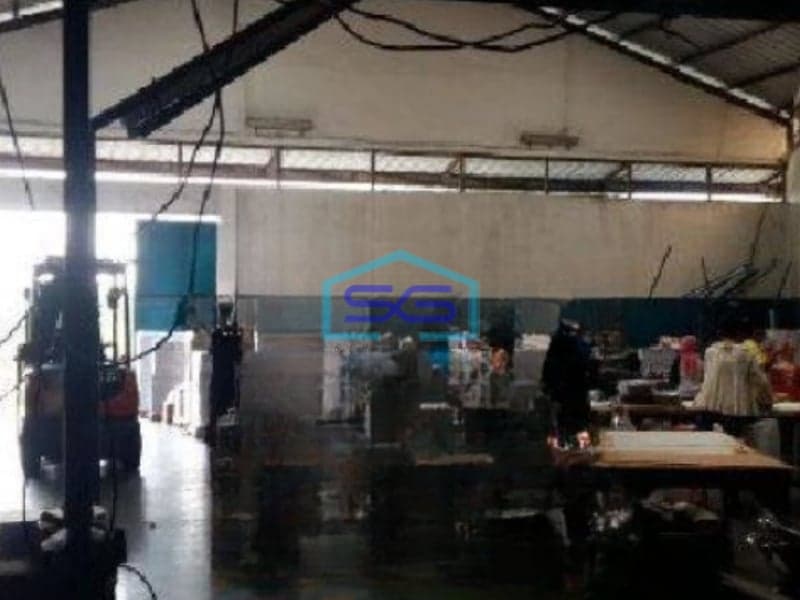 Dijual Gudang Cepat Bagus Ruko 3.5 Lantai Lokasi di Cikarang Dekat Kawasan Industri LT 500m2