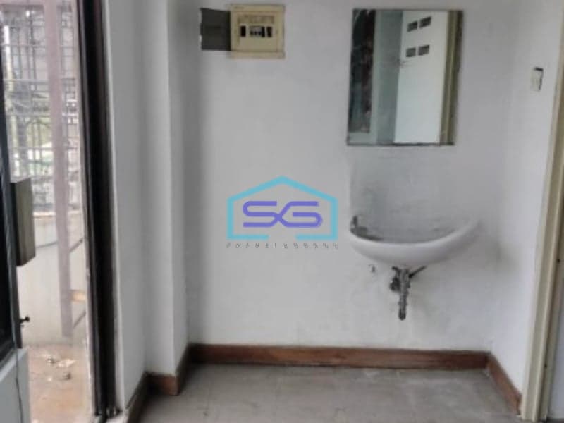 Disewakan Ruko Luas Bangunan 420 m² Lokasi Kedoya Jakarta Barat