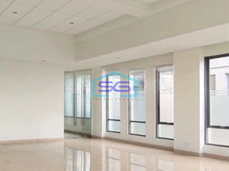 Dijual Kantor Luas Bangunan  649 m² Lokasi Bebas Banjir di Tangerang