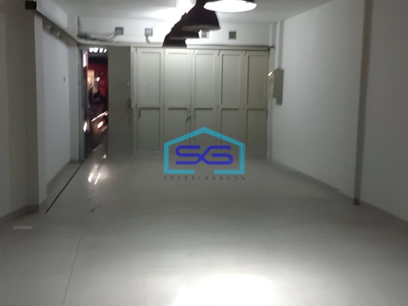 Disewakan Ruko 3 Lantai Luas Bangunan 180 m² di Bandung