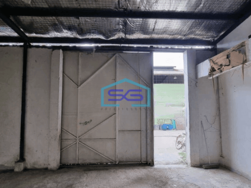 Disewakan Gudang Ada Kantor Luas Bangunan  700 m² di Daan Mogot Jakarta Barat