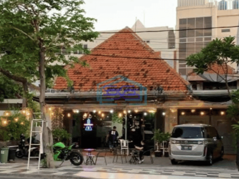 Dijual Ruang Usaha Lokasi Strategis Rumah Pusat Kota Surabaya di Daerah Komersial Ambengan