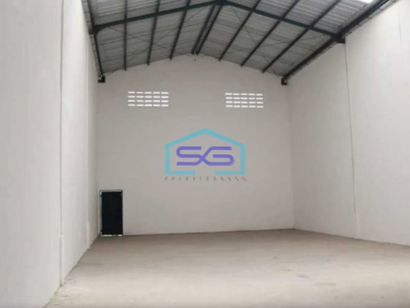 Dijual Gudang Baru Type Aster Lengkap dengan Kantor 2 Lantai Di Surya Grand Cisoka Luas Bangunan  310 m²