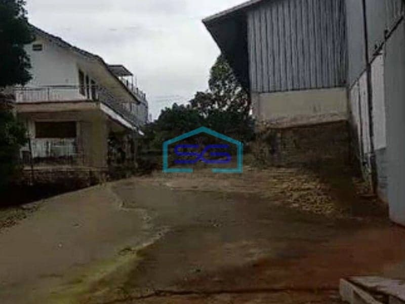 Disewakan Gudang Baru Masuk Truk Fuso Lokasi Strategis di Cibubur Bogor LT 1500m2