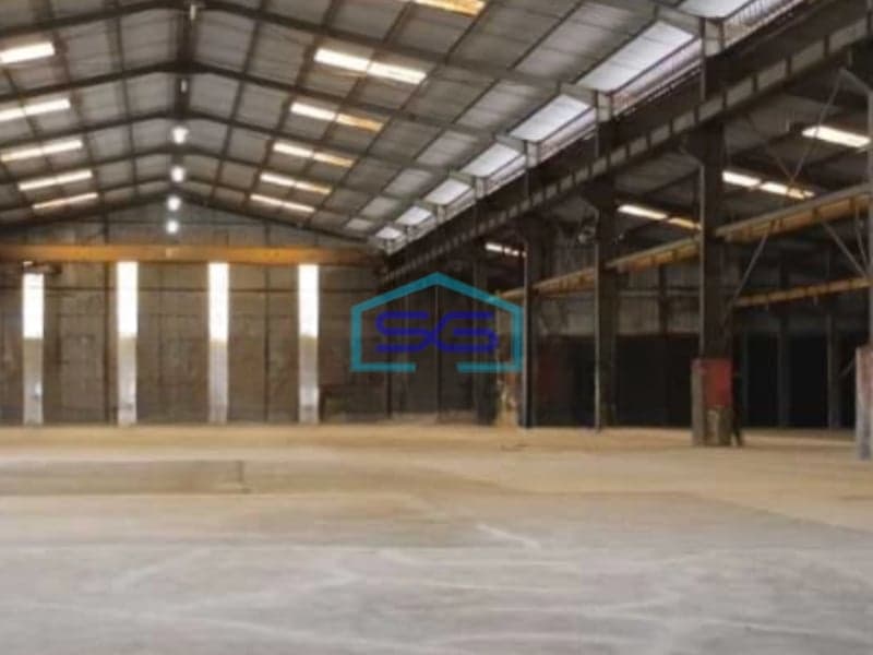 Disewakan Gudang Akses Container 40 Feet Luas Bangunan 2190 m² Lokasi di Tangerang