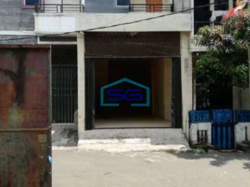 Dijual Ruko Lokasi Strategis Luas Bangunan  120 m² di Jakarta Barat