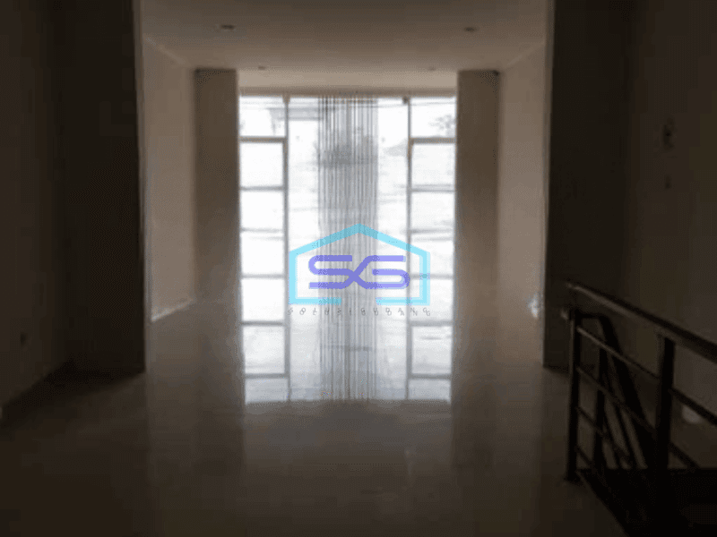 Disewakan Ruko 3 Lantai Luas Bangunan  200 m² di Buah Batu Bandung