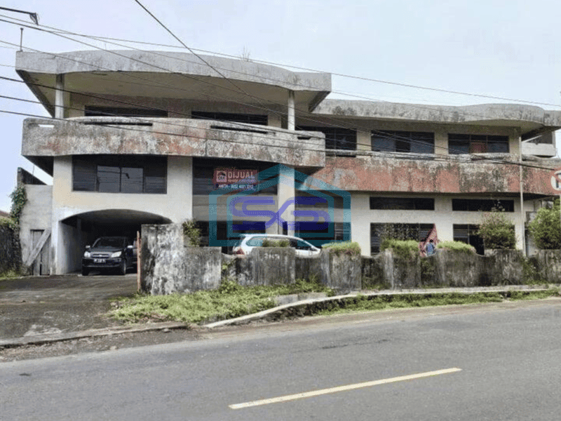 Dijual Tanah dan bangunan gedung di jl samratulangi winangun