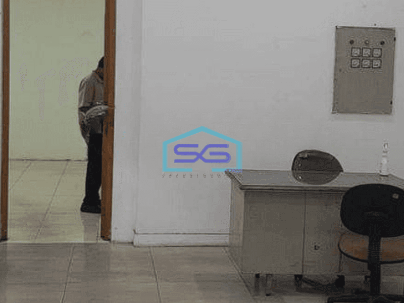 Disewakan gudang bagus 600m2 di Karawaci