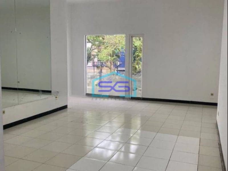 Disewakan Ruko Mewah 2 Lt di Mainroad Burangrang Kota Bandung