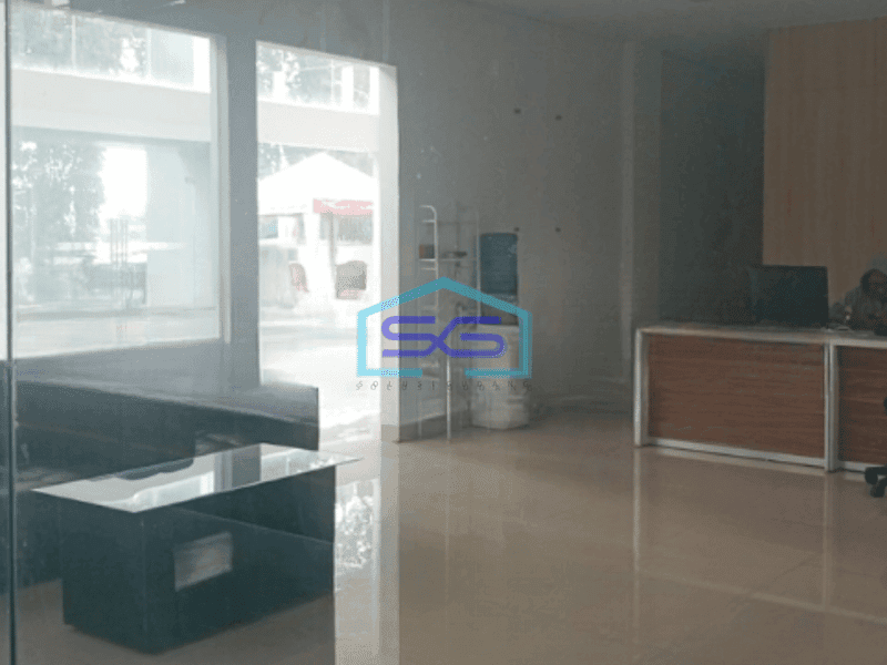 Disewakan Gudang Ex Showroom Luas Bangunan  1500 m² di Sukabumi
