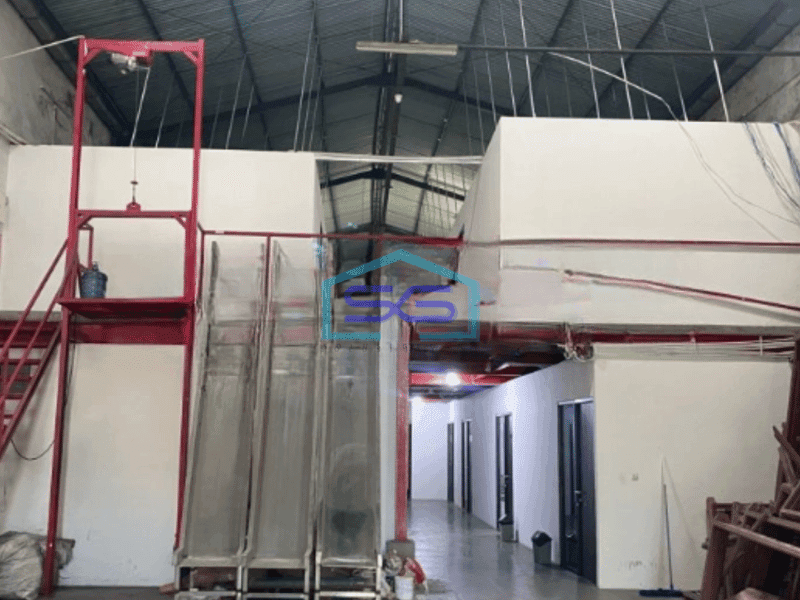 Dijual Gudang Kondisi Rapi Luas Bangunan  777 m² Lokasi Margomulyo Surabaya