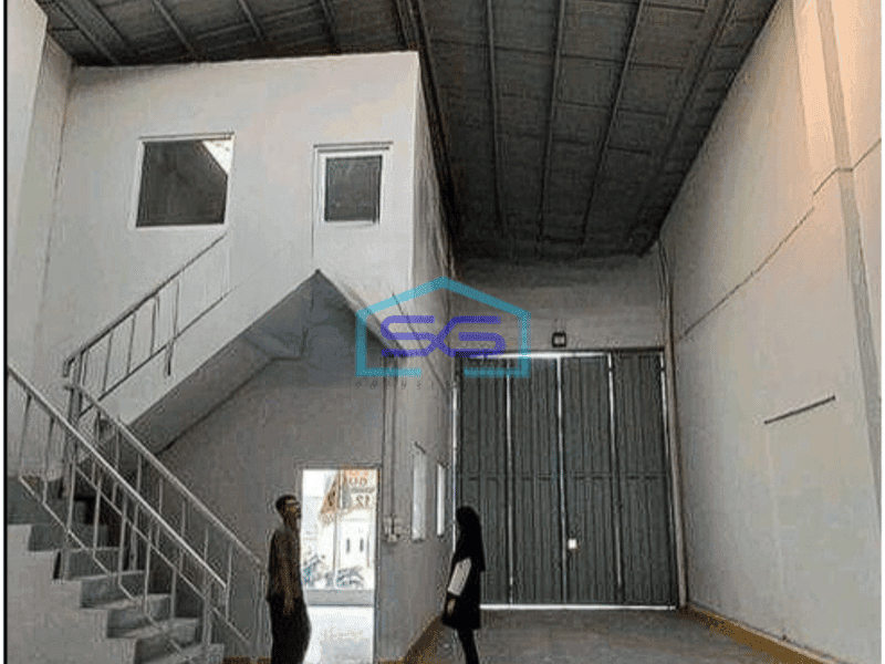 Dijual gudang + office siap pakai di Kalideres