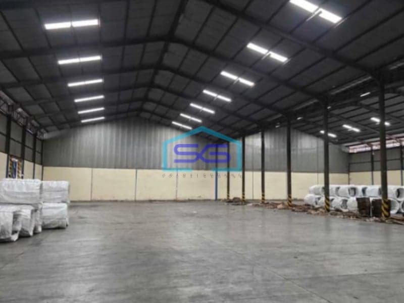 Disewakan Gudang Lokasi di Cakung Jakarta Timur Luas Bangunan 2280m2 Siap Pakai