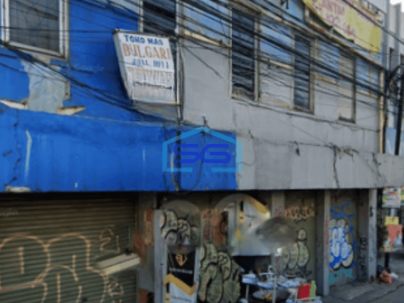 Ruko Gandeng 3 Lantai Depan Pintu Masuk Pasar Ciputat Luas tanah 300 m2
