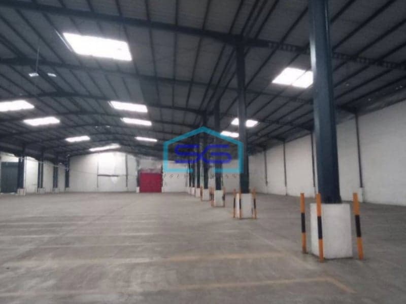 Disewakan Gudang Loading Dock LB 11000m2 Di Daerah Gunung Putri Bogor
