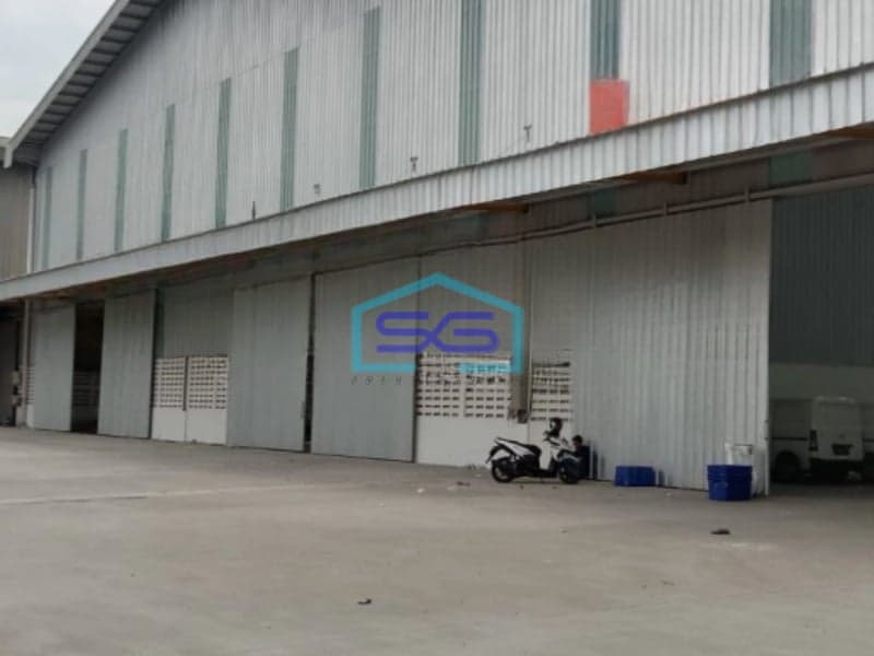 Disewakan Gudang Luas Bangunan  960 m² Lokasi Bebas Banjir di Sepatan Tangerang