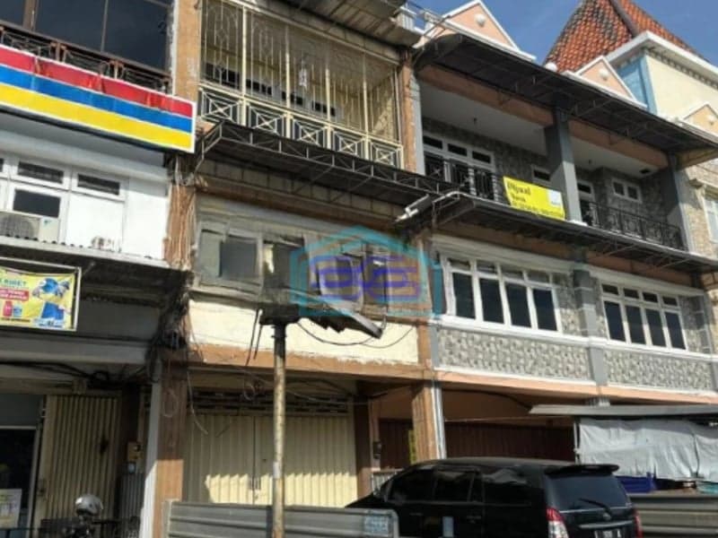 Dijual Ruko 3 Lantai Luas Tanah  100 m² Lokasi Bebas Banjir di Surabaya