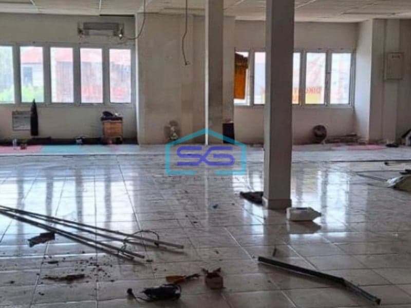 Disewakan Ruko Gandeng 3 Lantai Parkiran Luas di Gatsu Barat Denpasar Bali LB 550m2