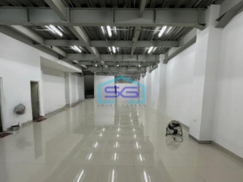 Dijual Ruko Luas Bangunan 2000 m²  Lokasi di Tamansari Jakarta Barat