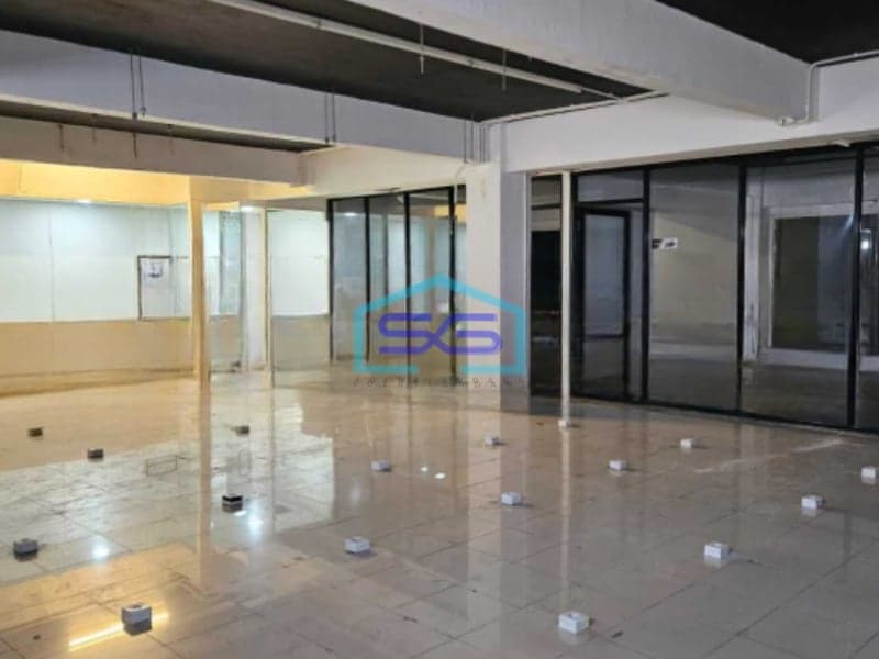 Disewakan Ruko 2 Lantai Luas Tanah 250 m² Lokasi Kebon Jeruk Jakarta Barat