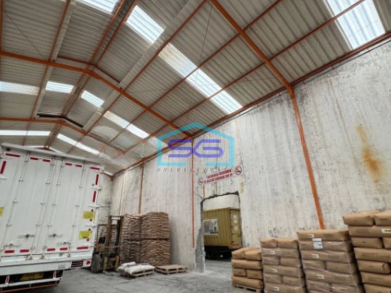 Dijual Gudang Sudah Renovasi SHM Luas 986m2 di Kapuk Kamal Jakarta Barat