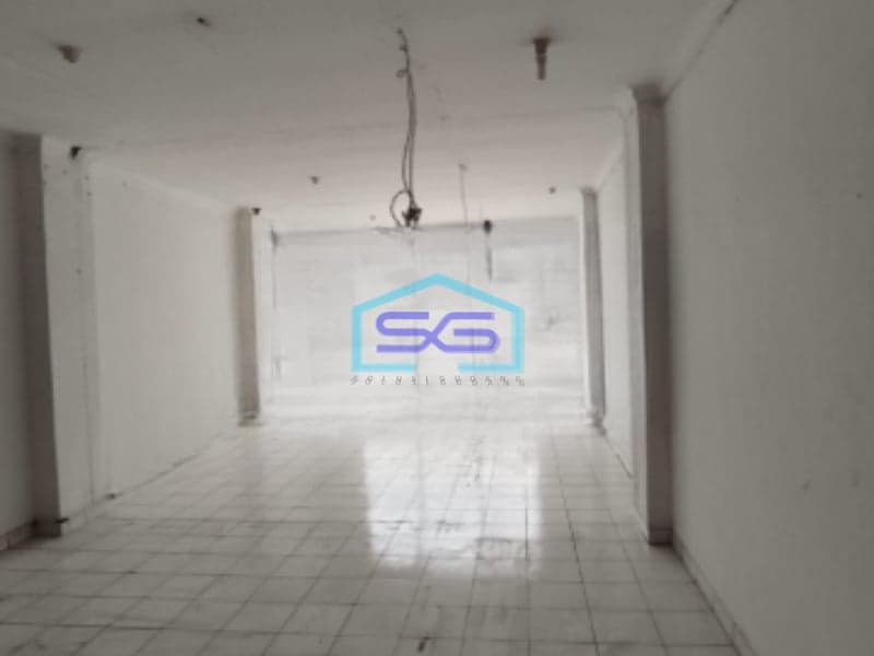 Dijual Ruko Luas Bangunan 234 m2 Lokasi Strategis di Taman Palem Jakarta Barat