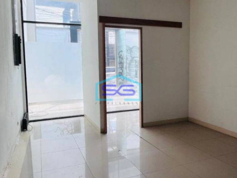 Disewakan Gedung di Jakarta Selatan Luas 374m2