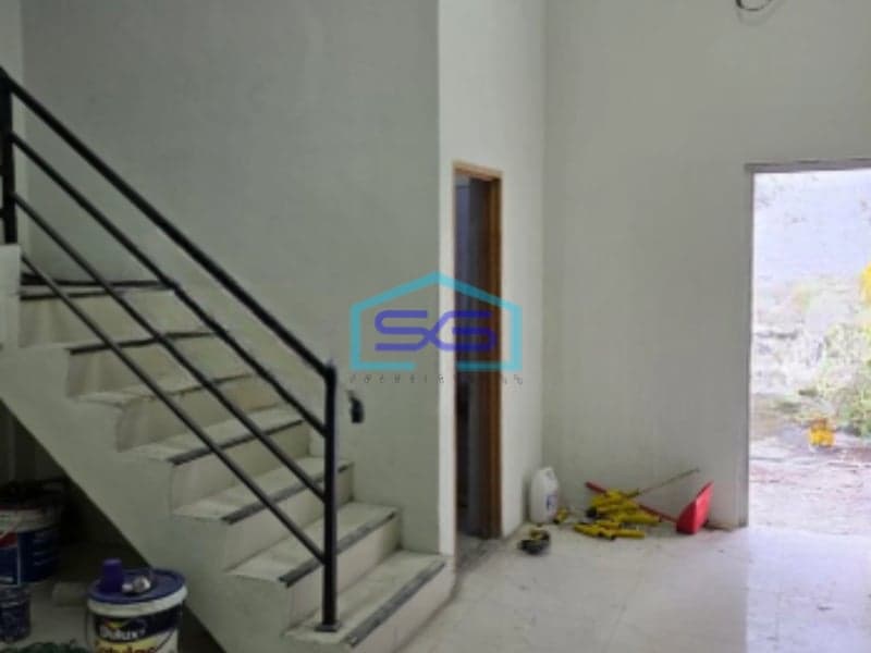 Disewakan Ruko 3 Lantai Luas Bangunan 222 m² Lokasi Candisari Semarang