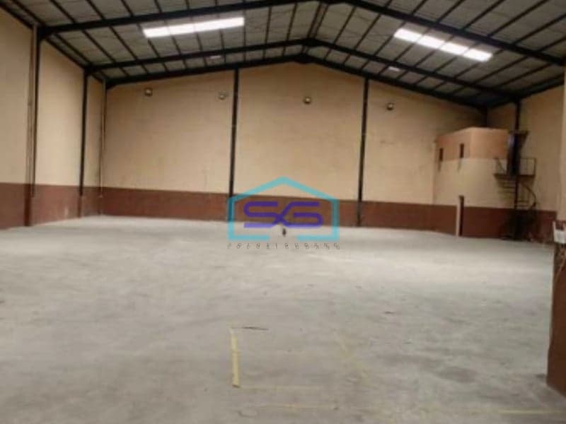 Disewakan Murah Gudang Hadap Jalan Di Kavling Dpr Cipondoh Tangerang LB 800m2