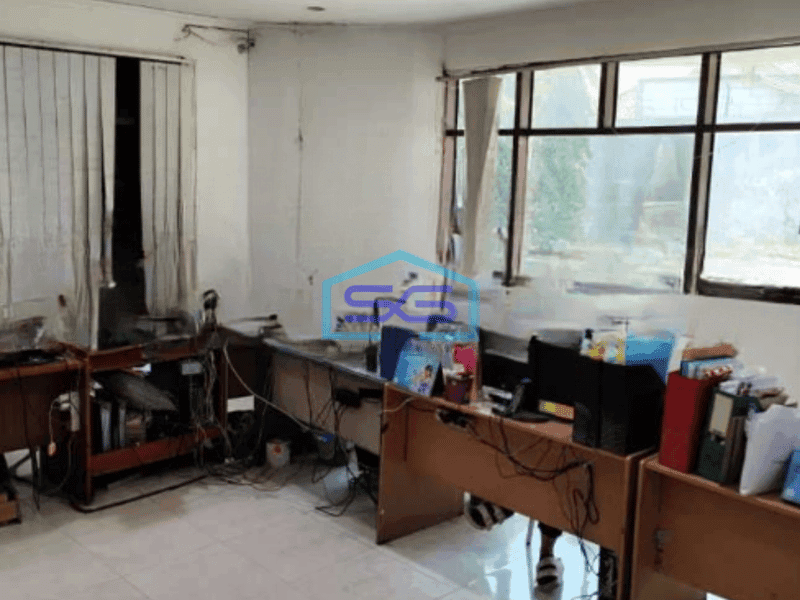 Dijual Gudang Ada Kantor dan Lift Barang Luas Bangunan  3272 m² Lokasi Waru Sidoarjo