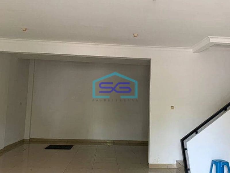 Dijual Ruko Cemara 3 Lantai Di Harapan Indah, Bekasi LB 225m2