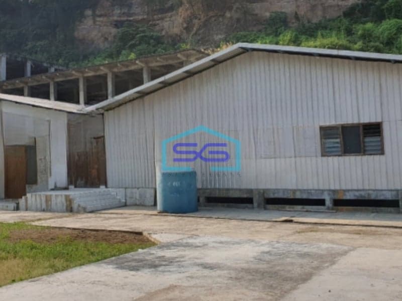 Disewakan Gudang Luas Bangunan 7853 m² Lokasi Strategis di Tugu Semarang