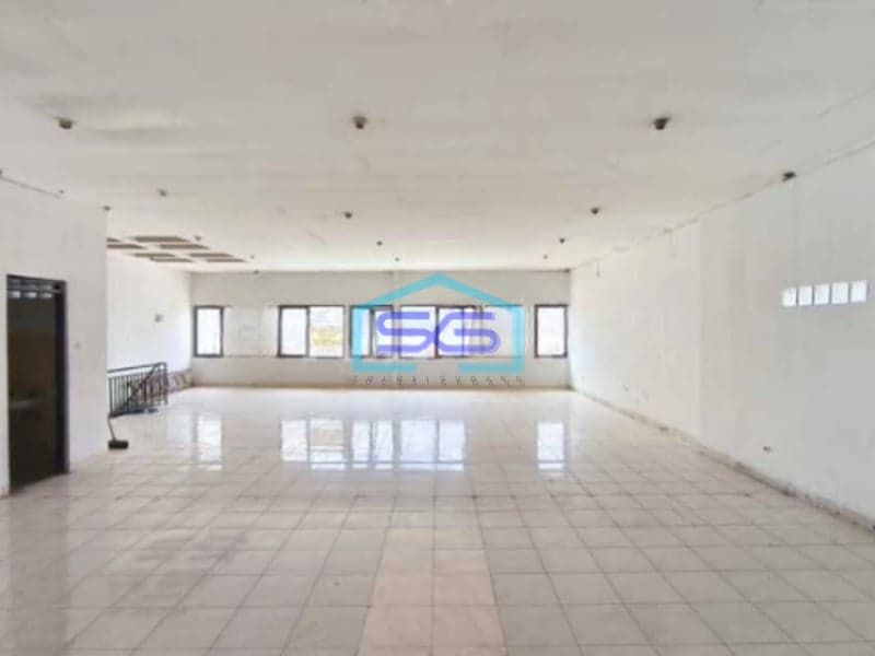 Disewakan Ruang Usaha Harga Murah Mainroad Raya Kopo-Astana Anyar Bandung LB 600m2