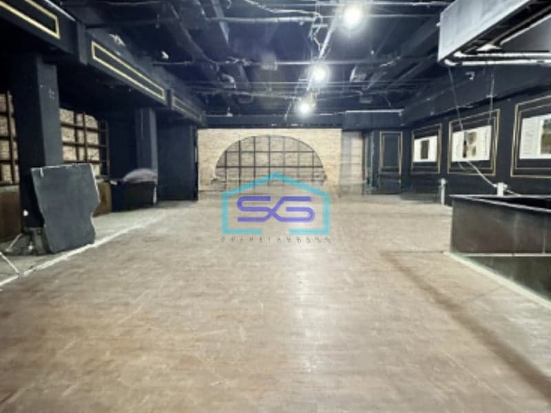 Disewakan Ruang Usaha Ex Bar Area Kemang Jakarta Selatan di Pinggir Jalan Raya LB 1800m2