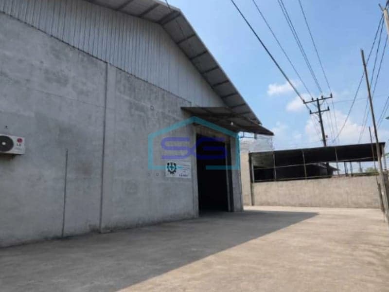 塞马朗中部爪哇省塞马朗市西部塞马朗市Mangkang Raya仓库出租 - 建筑面积850平方米