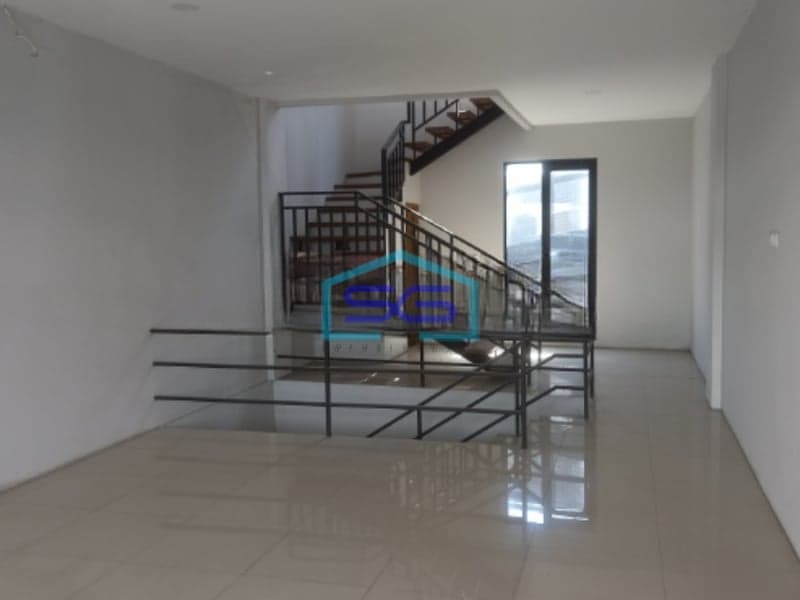 Dijual Ruko Strategis di Tanjung Duren Jakarta Barat Luas Bangunan 256m2